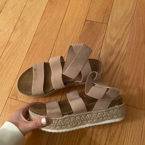 Steve Madden platform sandals